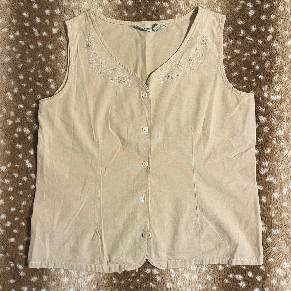 Women's Beige Sleeveless Button-up Top